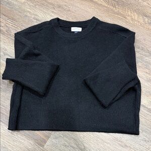 Universal Thread Womens Black Crewneck Sweater